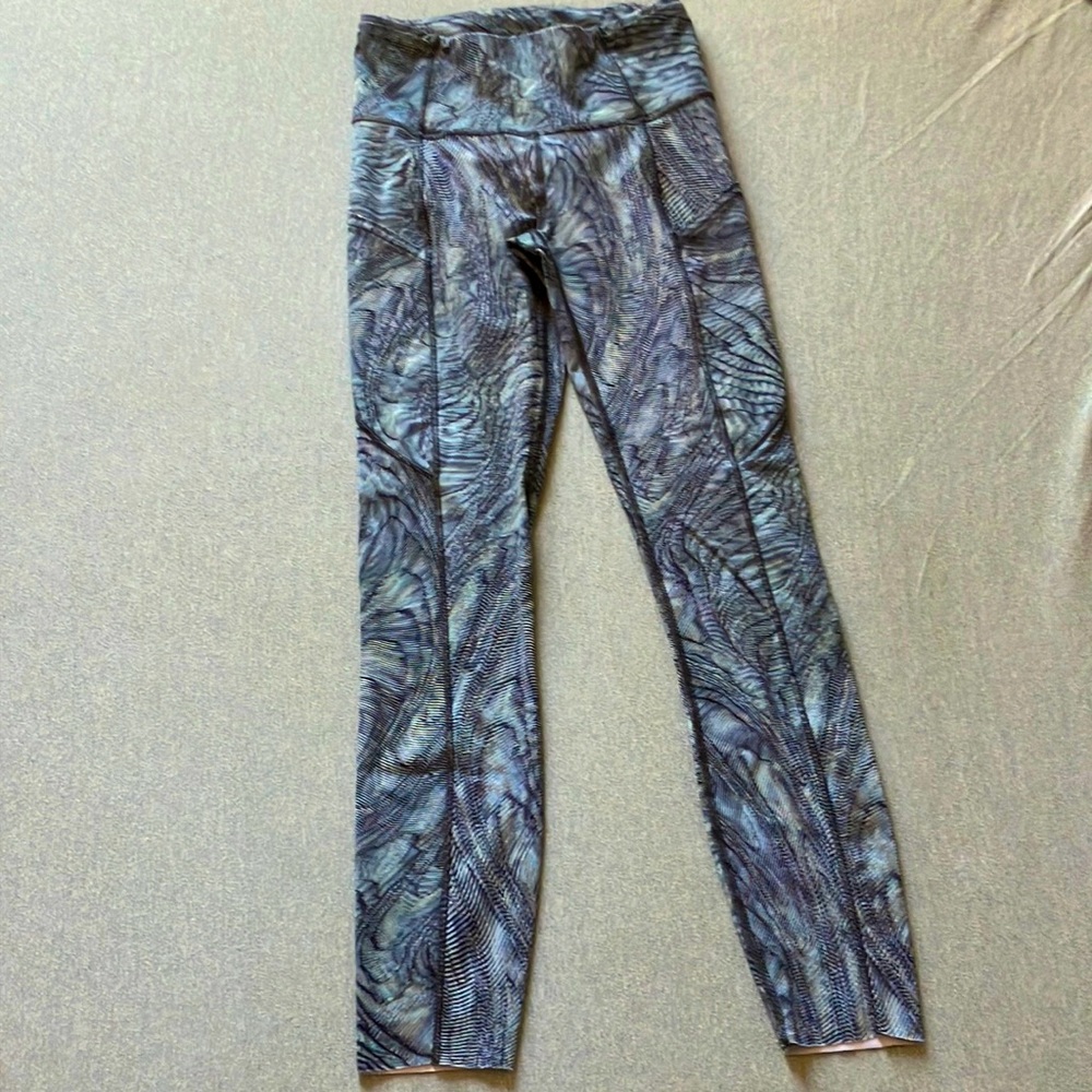 Lululemon leggings size 2